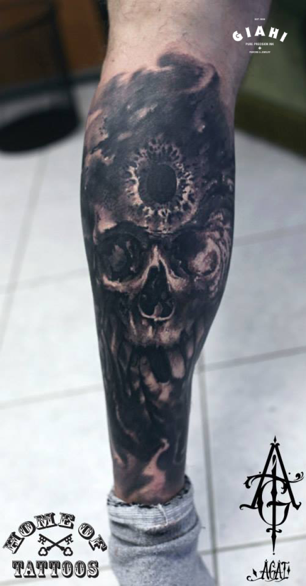 Hole in Head Skull tattoo by Agat Artemji