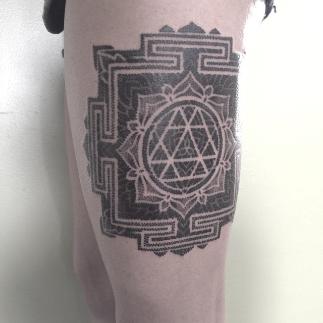 Thigh Geometry Mandala Tattoo