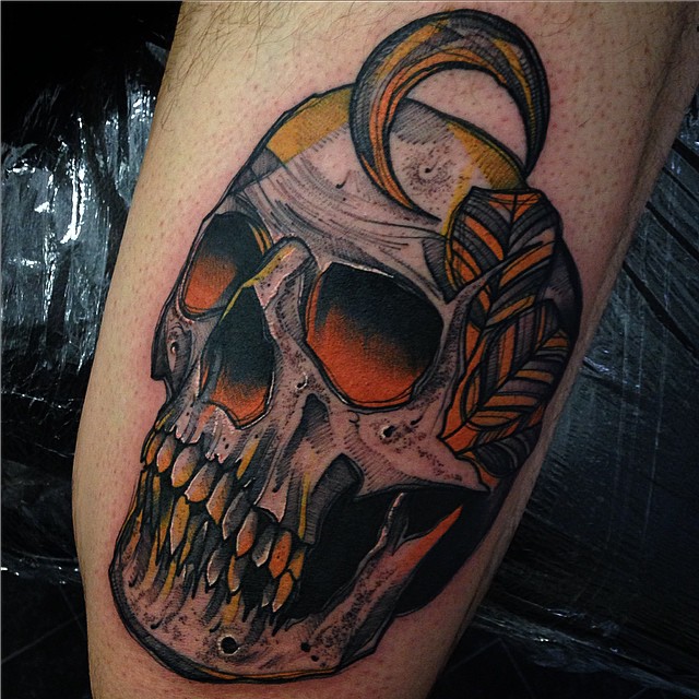 skull and little moon tattoo