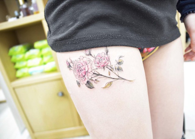 thigh tattoo flower peony
