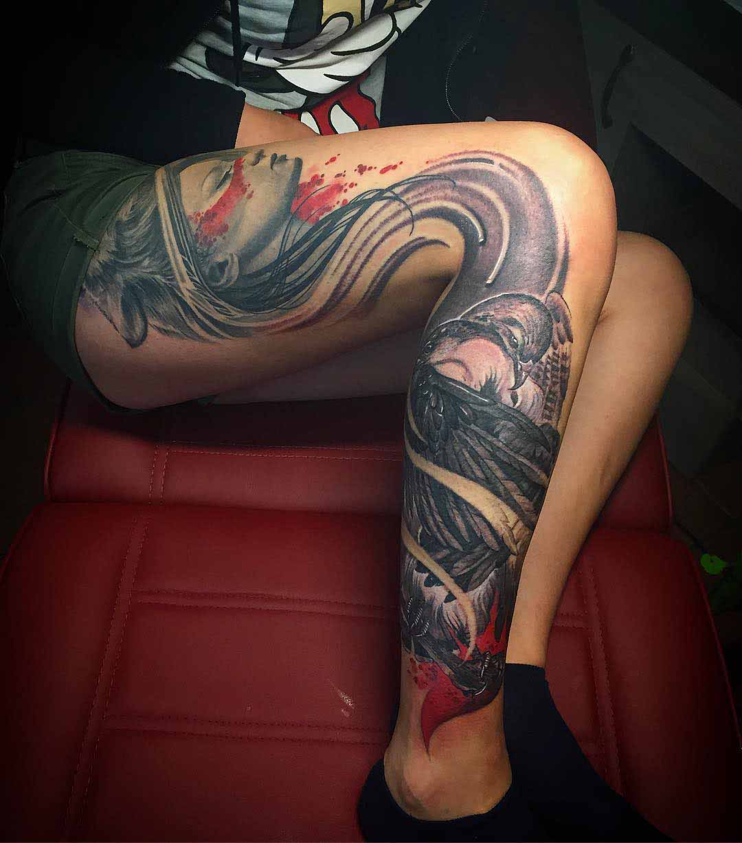 awesome side leg tattoo for girl