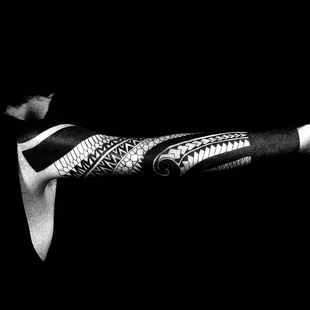 sleeve tattoo blackwotk polynesy
