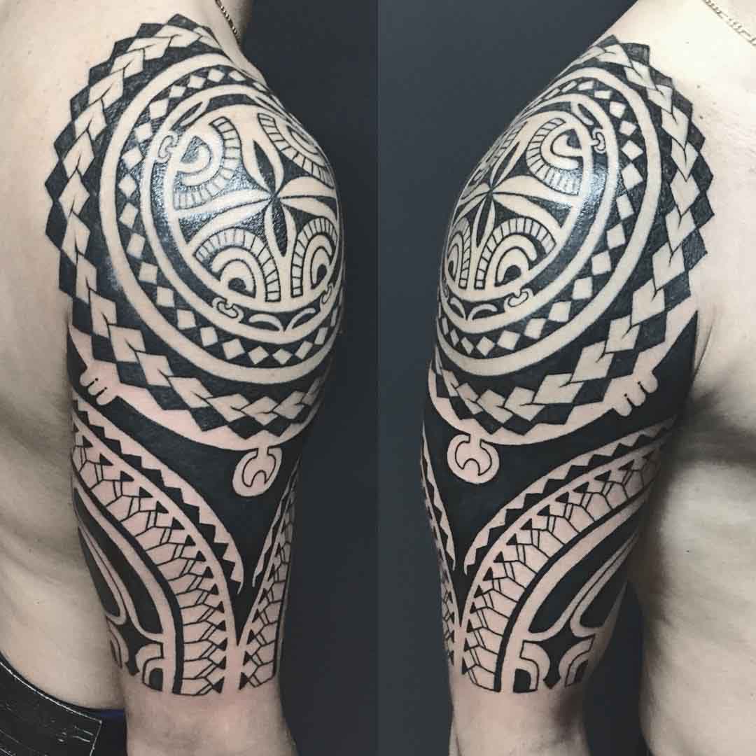 shoulder polynesian tattoo