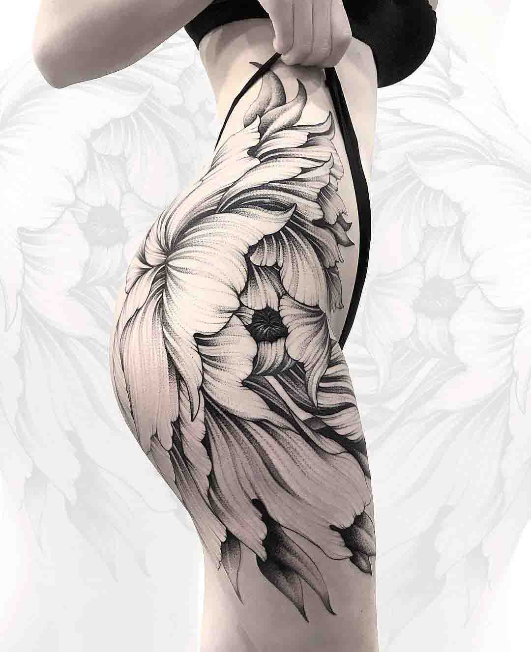 hip tattoo big flower